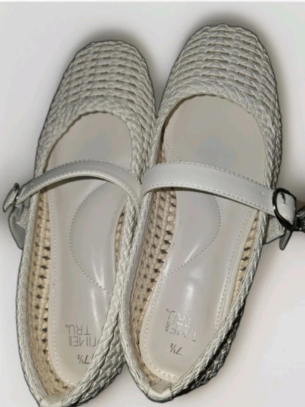 Time and Tru Cream Woven Mary Jane Flats with Buckle New Without Tags.Size 7.5